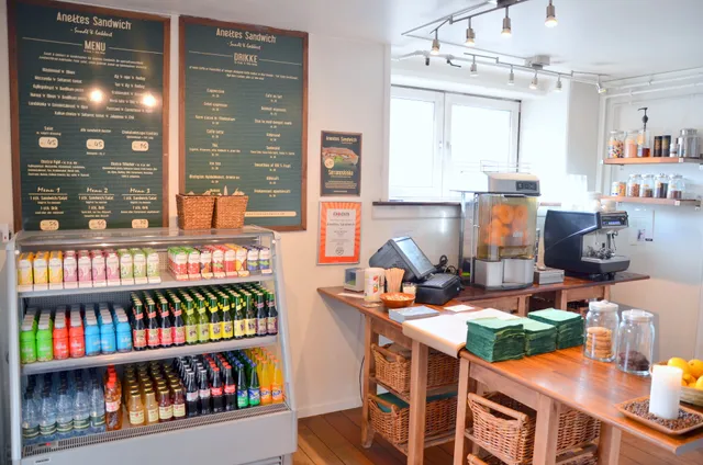 Anettes Sandwich, Viby