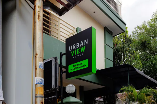 Urbanview Hotel Mitra near Grand Indonesia