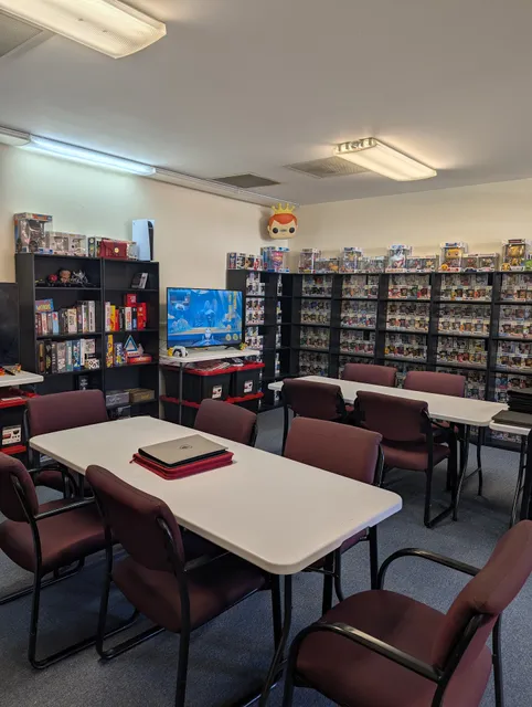 Chic & Geek Collectibles