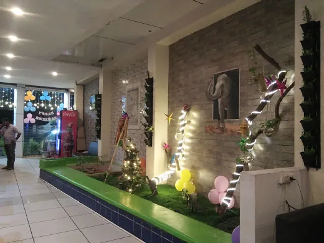 GRAND CARAVAN FAMILY RESTAURANT