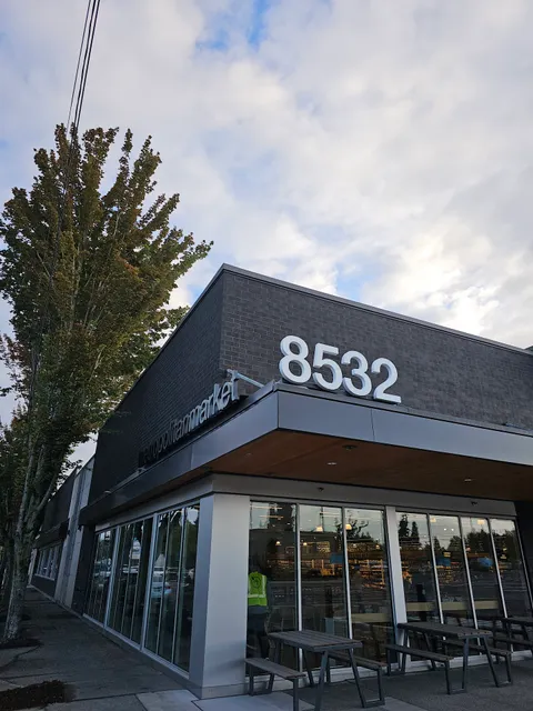 Metropolitan Market Crown Hill