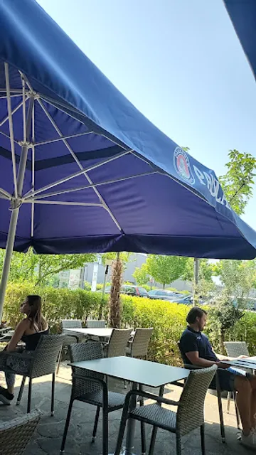 Red Chillies - Indisches Restaurant, Bar, Lounge. Inhaber S.Dhaliwal