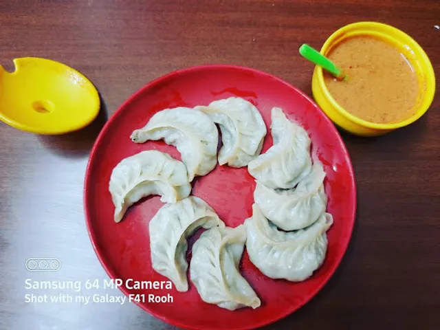 ONLY MOMO THE FAST FOOD CORNER