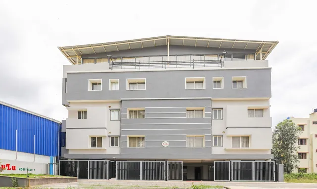 LULU ROOMS AND SUITS