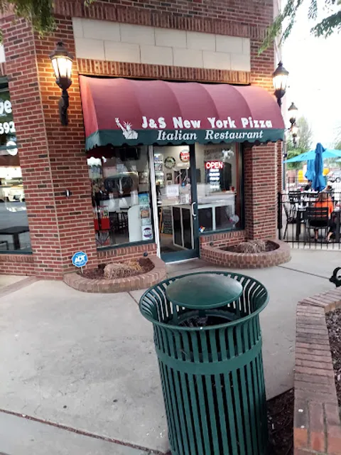 J & S New York Pizza