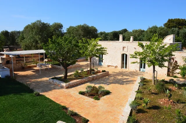 ostuni art resort