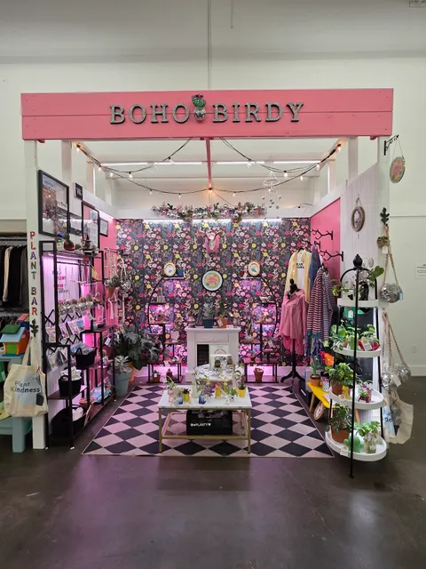 Painted Tree Boutiques - Vista Ridge