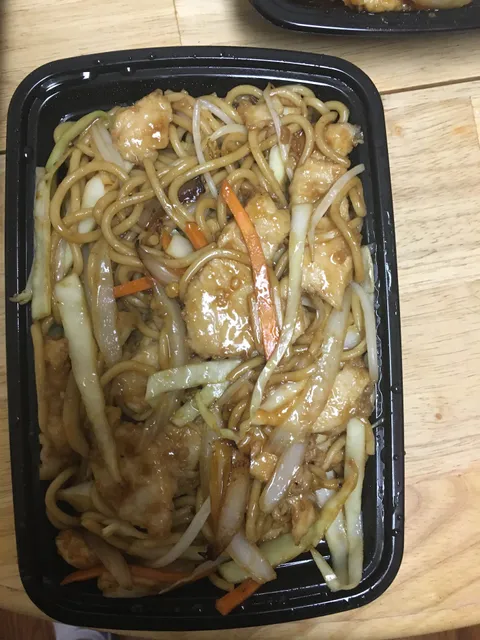 Hui's Chow Mein