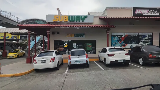 Subway | Villa Lucre