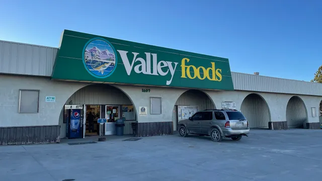 Valley Foods IGA