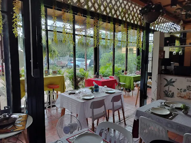 House of Paella Thailand- Tapas - Paellas - Wines