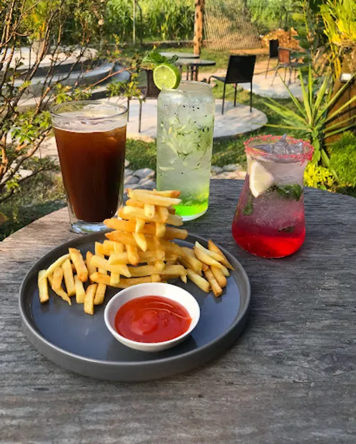 Spasi Garden & Bistro