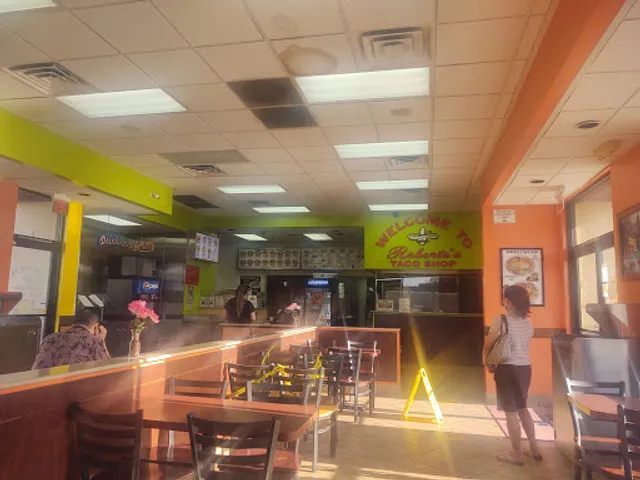 Roberto's Taco Shop