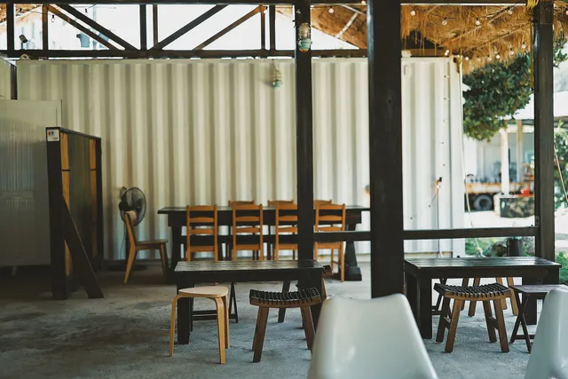 鬆鬆 S.S Island Shack