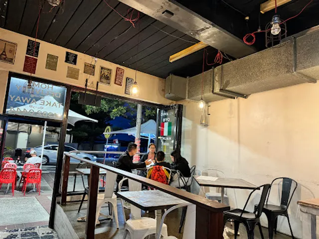 The Red Pepper Gourmet Pizza and Pasta