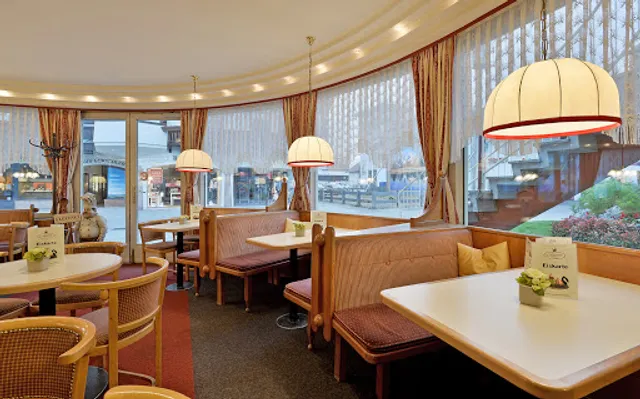 Café Konditorei Rainer Apartments