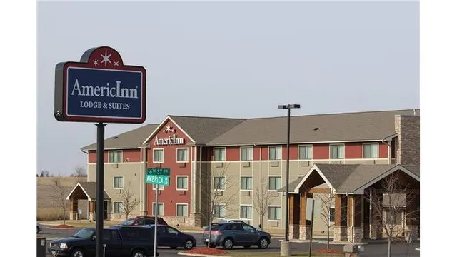 AmericInn by Wyndham Cedar Rapids Airport