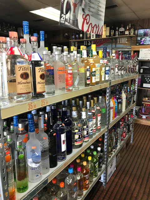 Top Hat Liquor