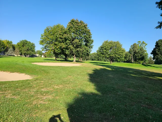 Pretty Lake Golf Club