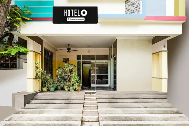 Super Hotel O Karakambadi Road Near Leela Mahal Circle