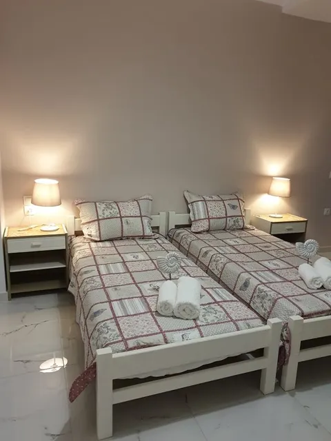 Eytyhias yard apartments in Poros