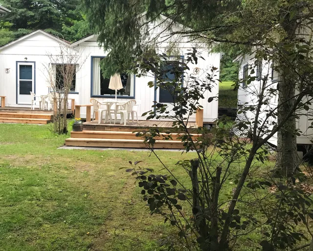 Beachside Cottages on Lake Muskoka