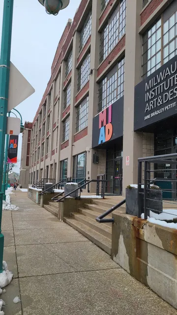Milwaukee Institute of Art & Design