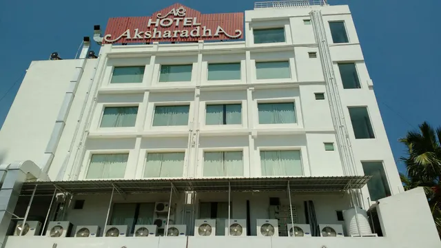 Hotel Aksharadha