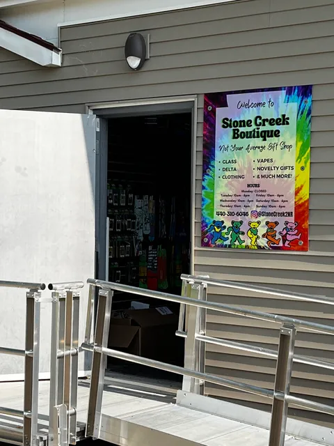 Stone Creek Boutique: Smoke & Vape