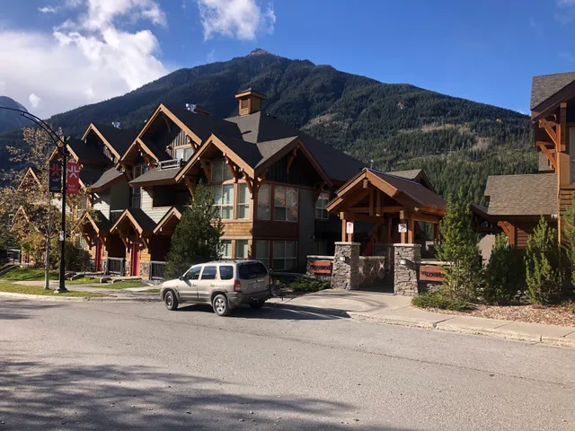 The Lookout at Panorama Mountain Resort,BC