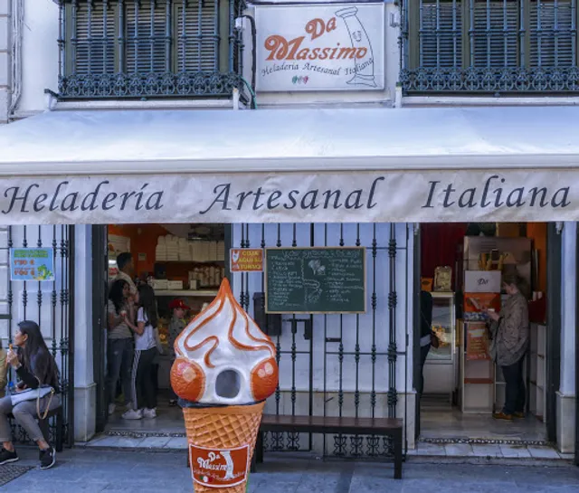Da Massimo Artisan Ice Cream and Frozen Yogurt Shop