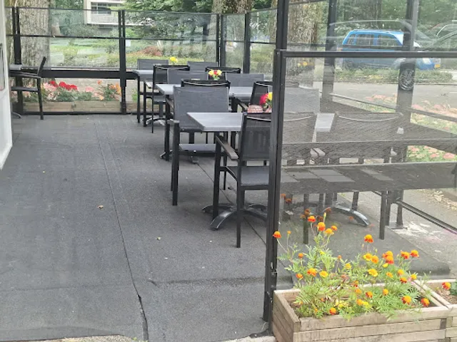 Pakwaan Indian restaurant & street food