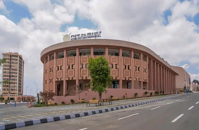 Piassa, Degol Square