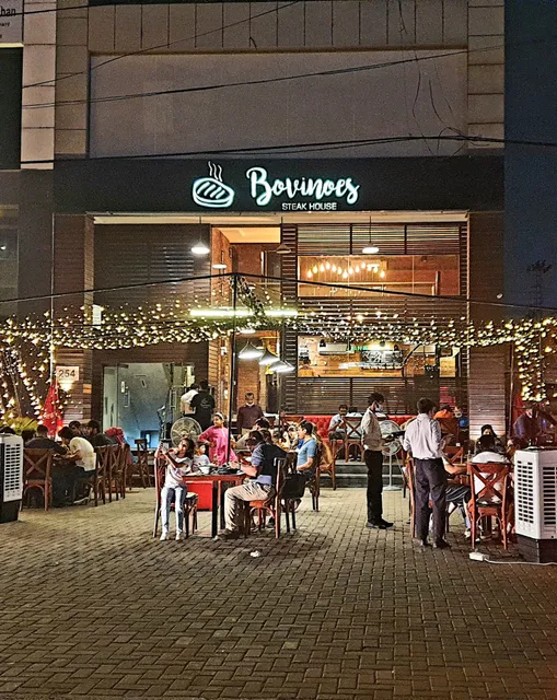 Bovinoes Steak House