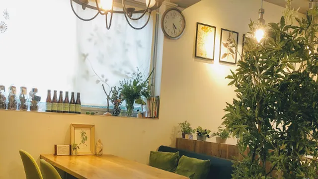 Hanoen (Herbal Tea & Soup Café)