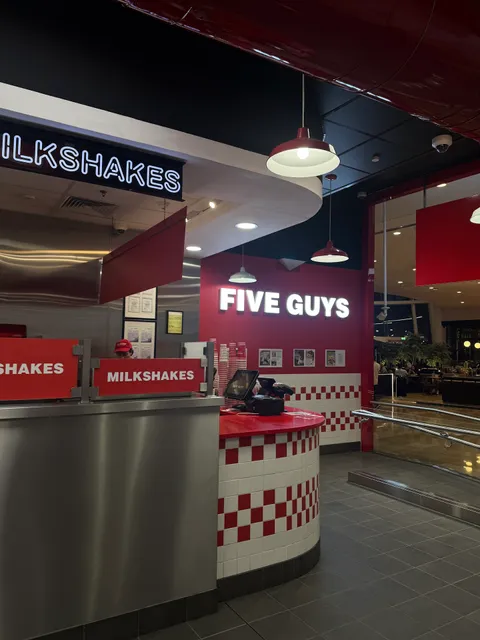 Five Guys Festival City Mall