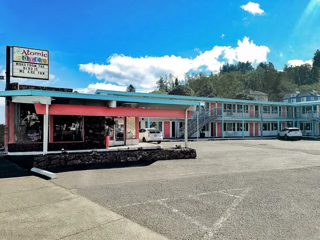 Atomic Motel