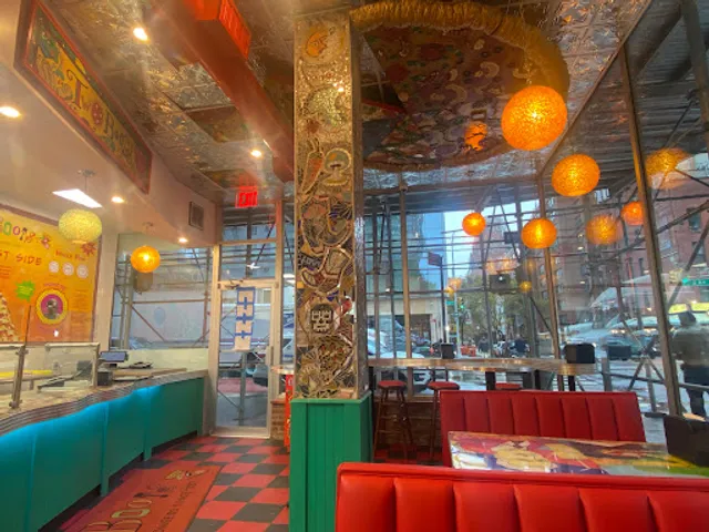 Two Boots Pizza Upper East Side