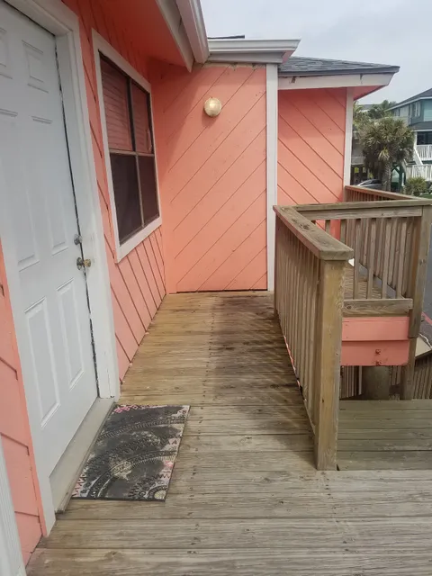 La Playa Paradise 4 Bedrooms 3 Bathrooms Home