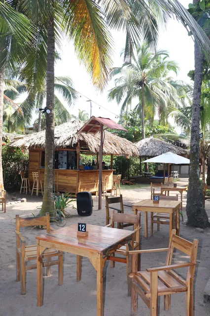 La Ola Restaurante Bar