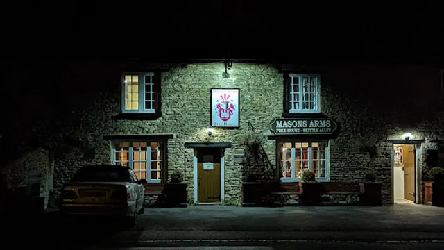 The Masons Arms