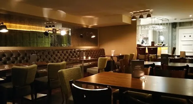 Cano's Italian Restaurant & Pizzeria