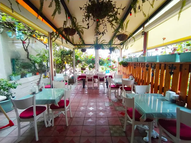 Kahve Altı Geleneksel Türk Yemekleri ~ Restoran & Kafe