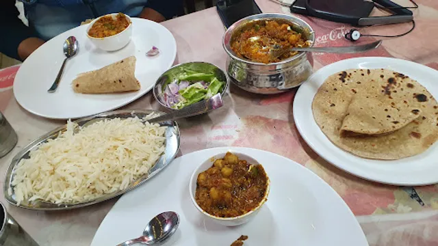 KD Restra and food zone