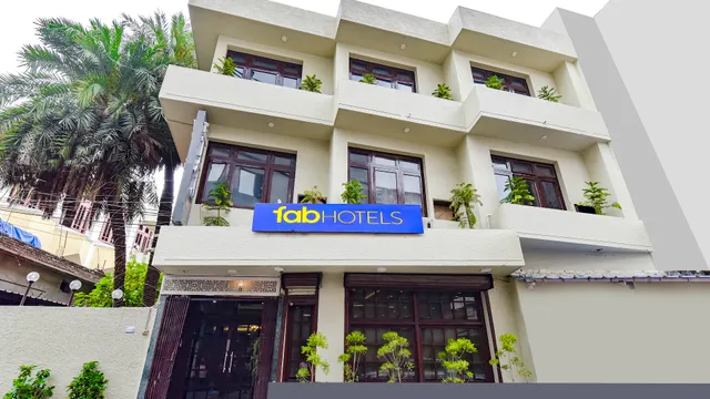 FabHotel Taj