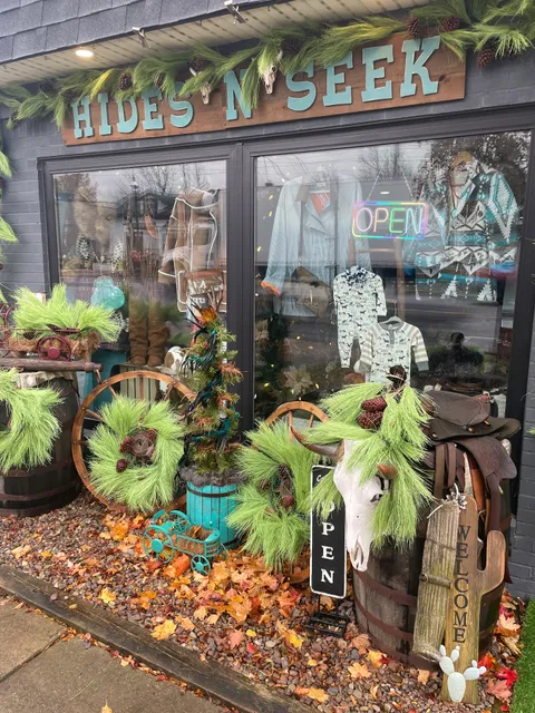 Hides-N-Seek