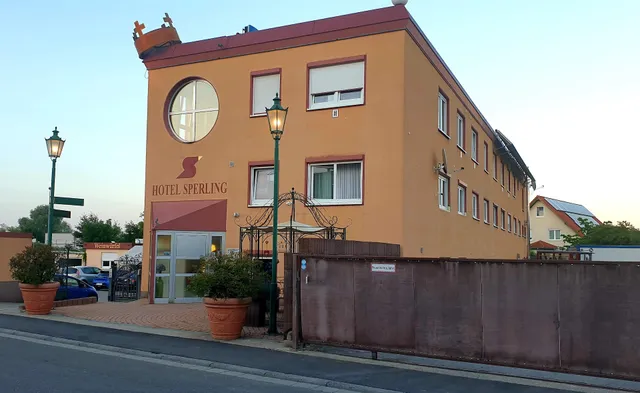 Hotel Sperling mit E-Ladestation