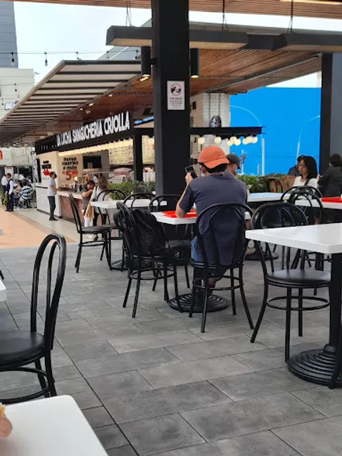 La Lucha Sangucheria Criolla