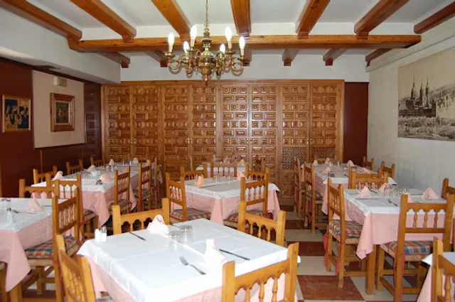 Bar restaurante hostal La Parra