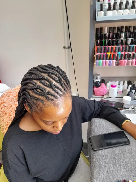 Carolshair rivonia, for all your hair solutions, both ethnic and caucasian..i am the plug